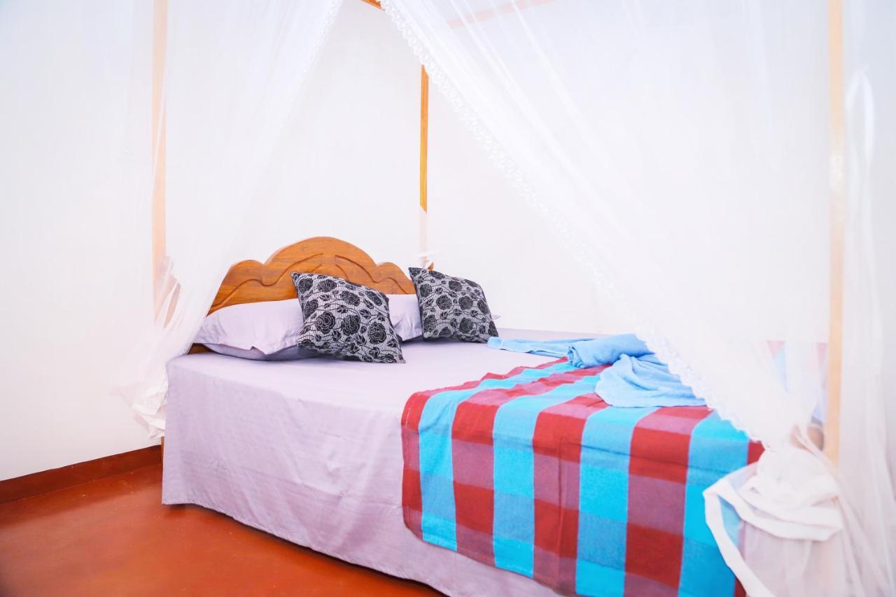 Mango Shade Mirissa Bed and Breakfast Exterior foto